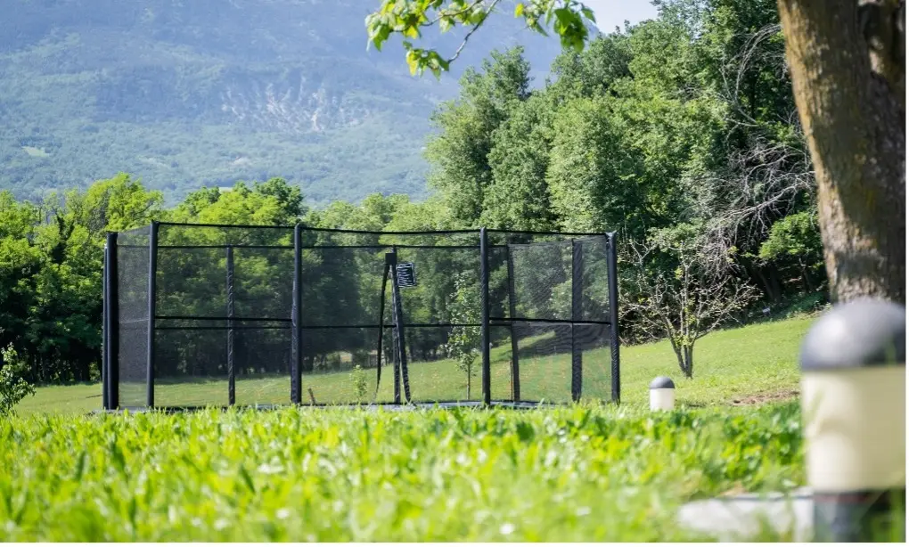 Imagem do artigo Essential Safety Certificates Your Trampoline Should Have