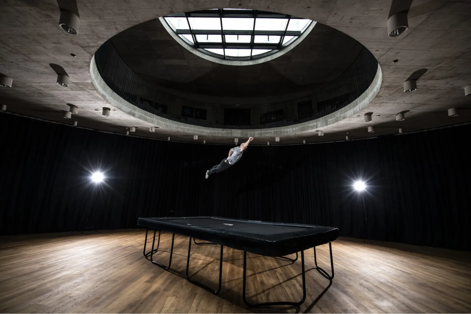 What Muscles Jumping On Trampoline Works