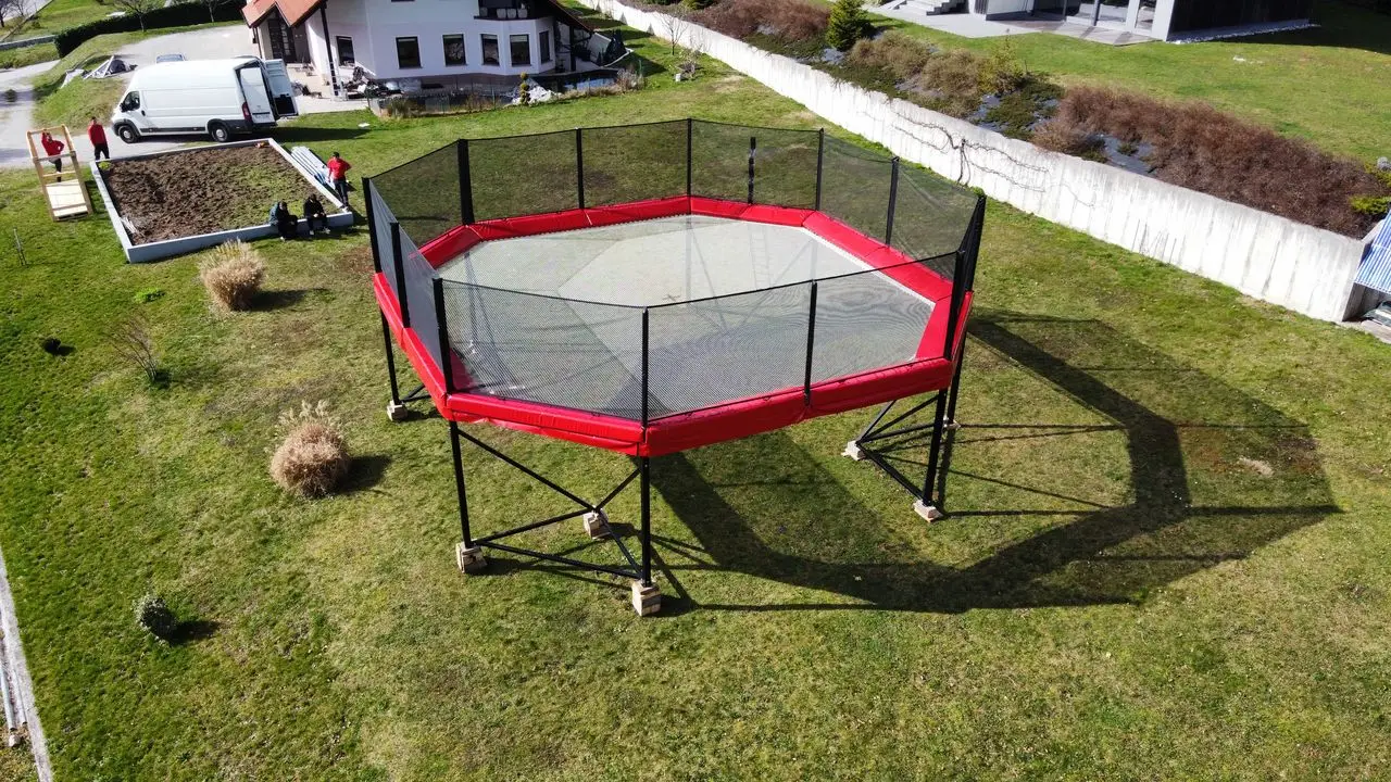 Imagem do artigo Is Trampolining Good for Your Liver? Full Guide